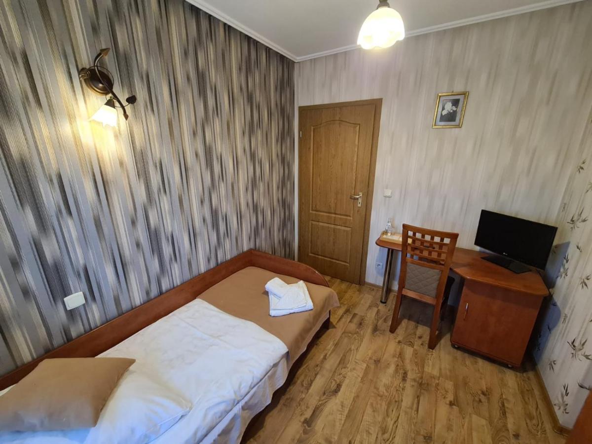Hotel Mimoza Libusza Zewnętrze zdjęcie